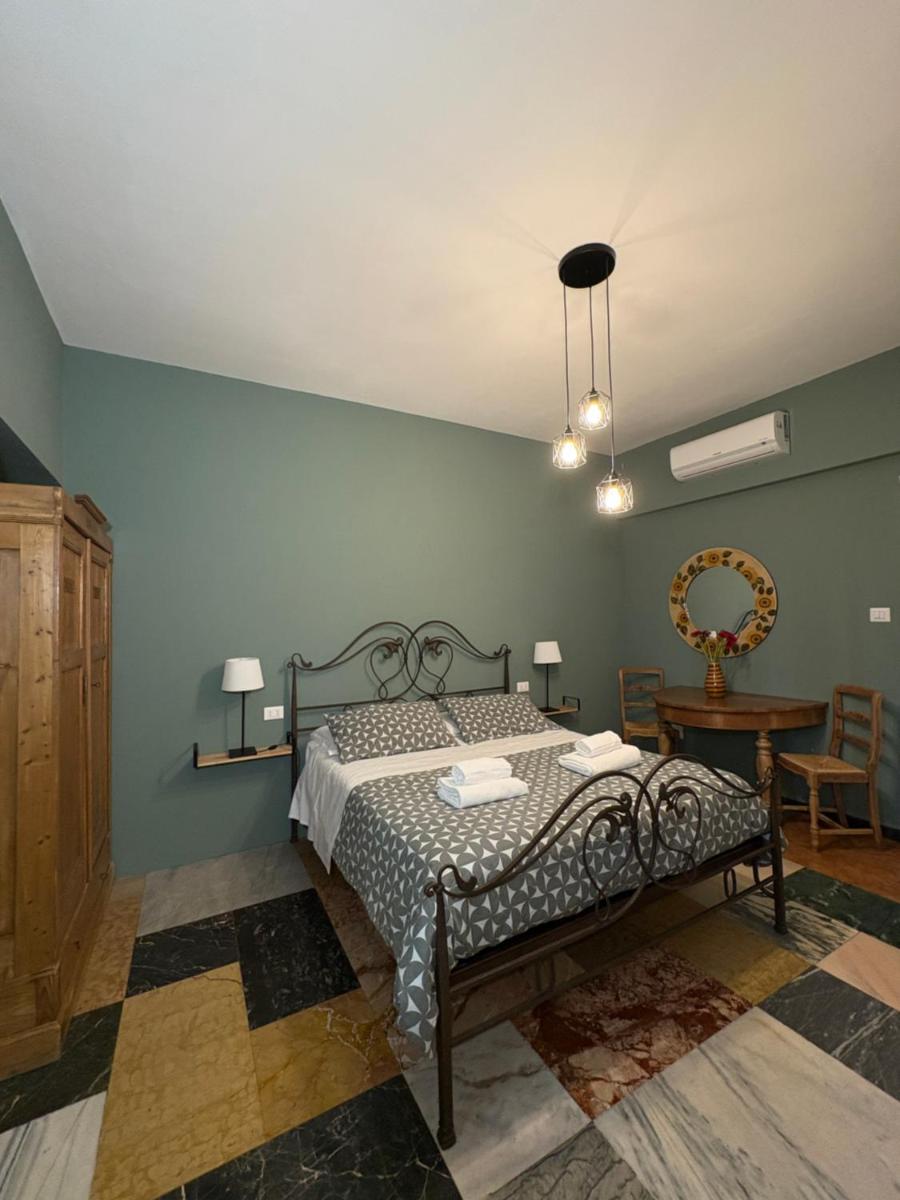 Delle Rose Rooms - Le Arche Verona - Housity