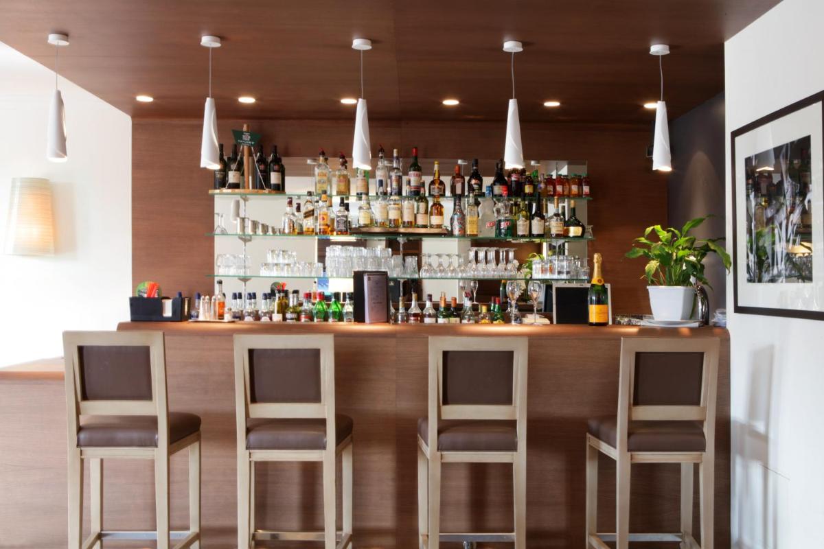 Boissons dans l'établissement Best Western Plus Hostellerie Du Vallon