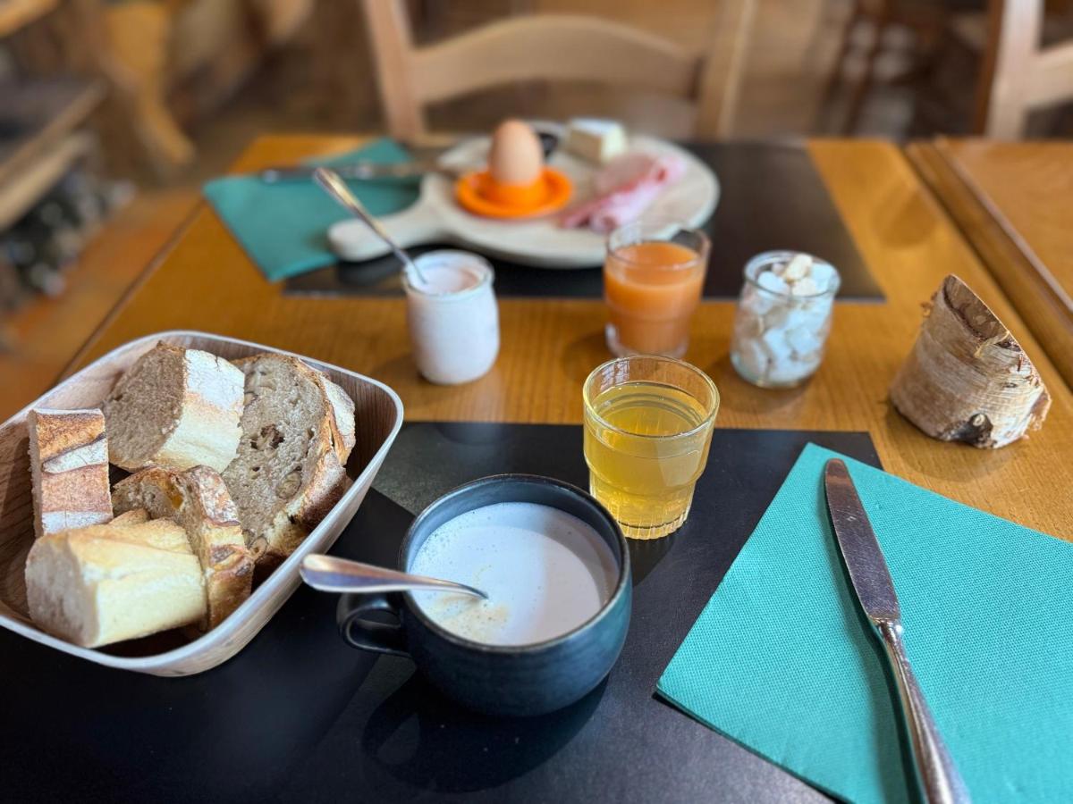 Nourriture dans l'hôtel ou à proximité