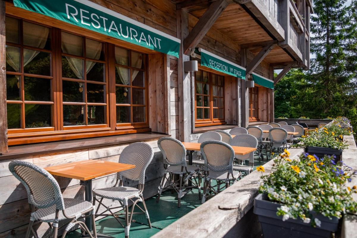 Restaurant ou autre lieu de restauration dans l'établissement Chalet Hôtel & Spa Le Collet