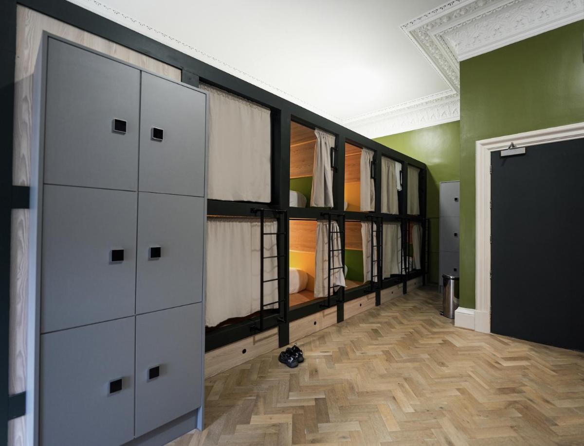 West End Hotel - Housity