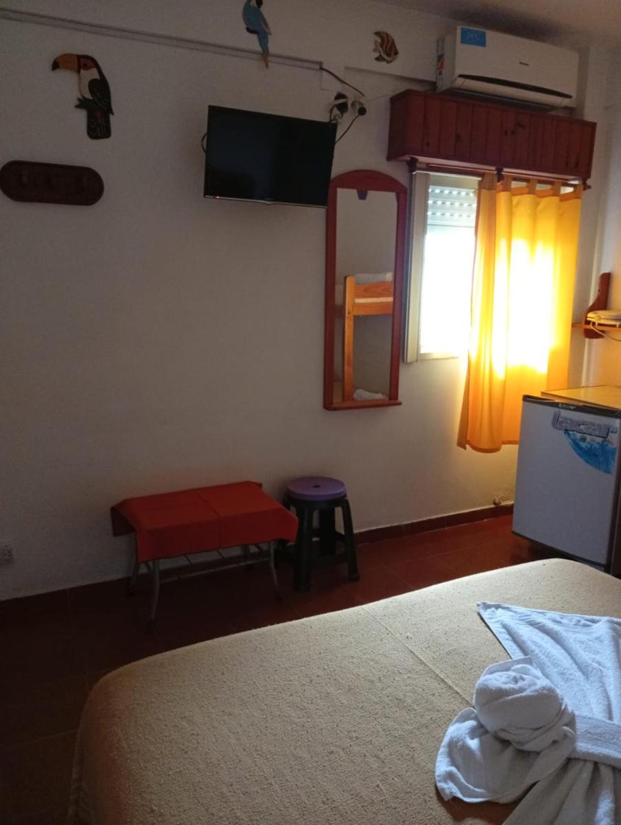 Hotel Brisas Marinas - Housity
