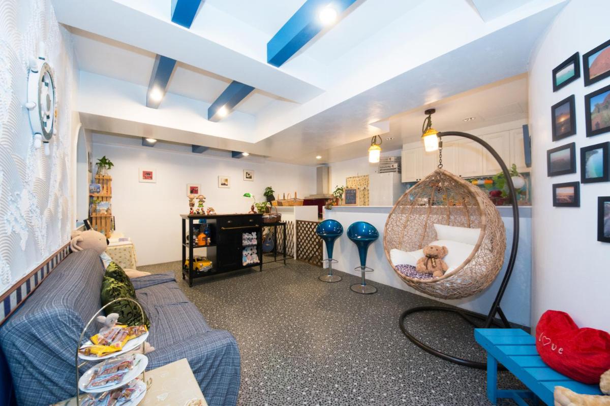 Blissful Star - Housity