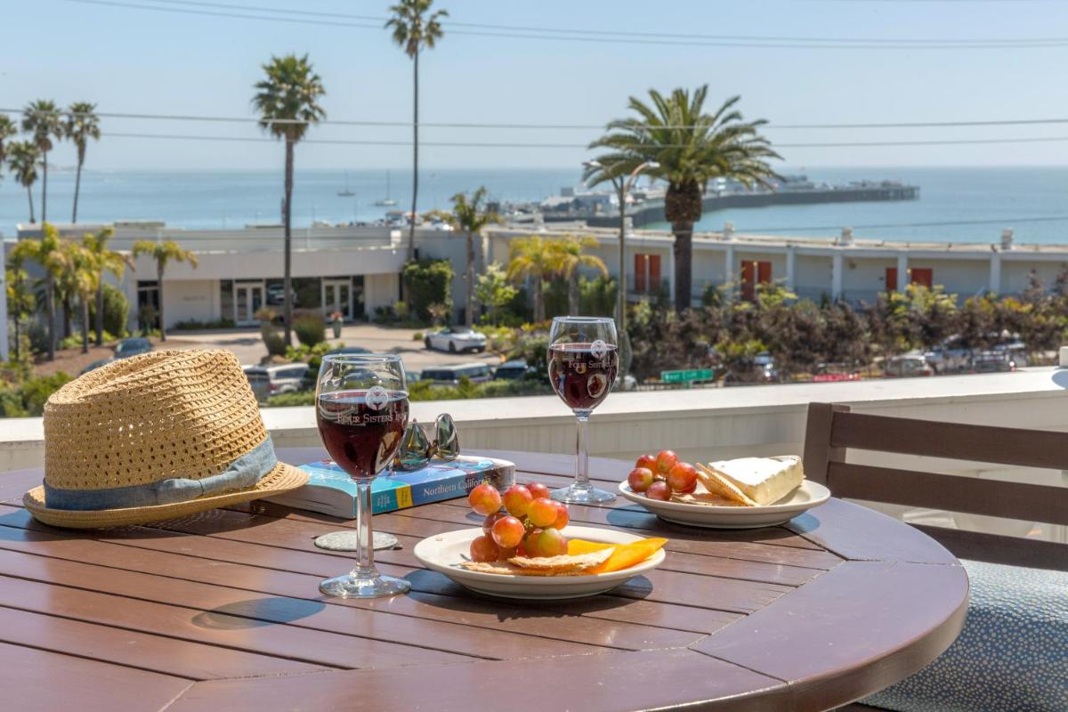 West Cliff Inn, A Four Sisters Inn - Housity