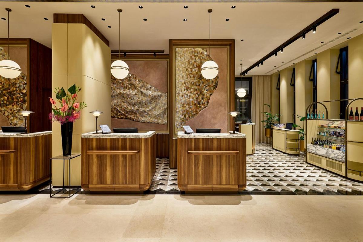 Lobby/Rezeption in der Unterkunft Berlin Marriott Hotel