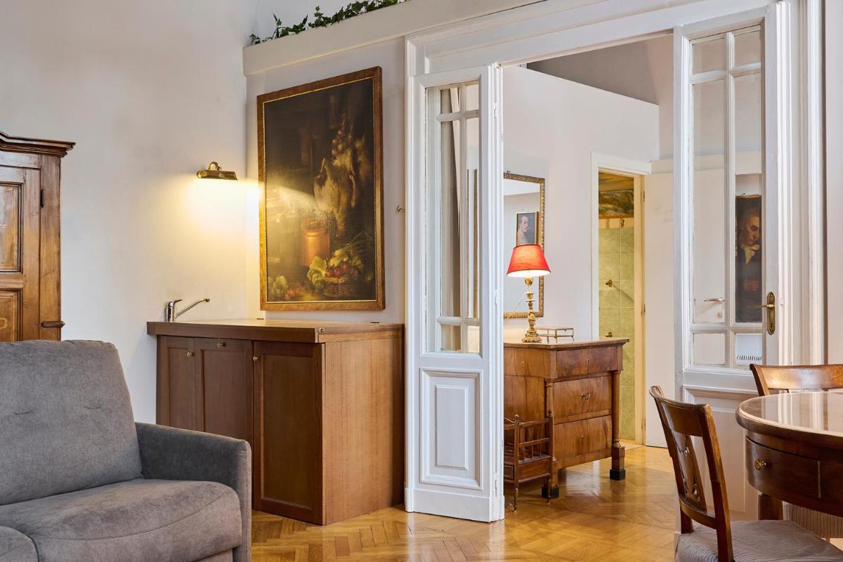 Milan Retreats Duomo Suites - Hizvo