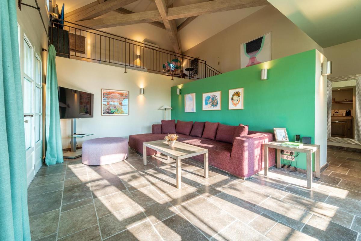 Coin salon dans l'établissement Coquillade Provence - Relais & Châteaux