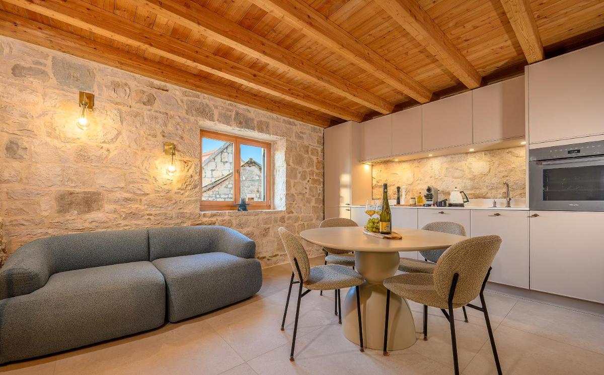 Balturio Boutique 4 stars properties in the center - Hizvo