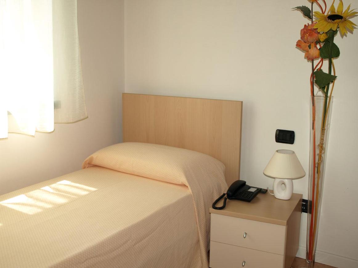 Hotel Karol - Housity