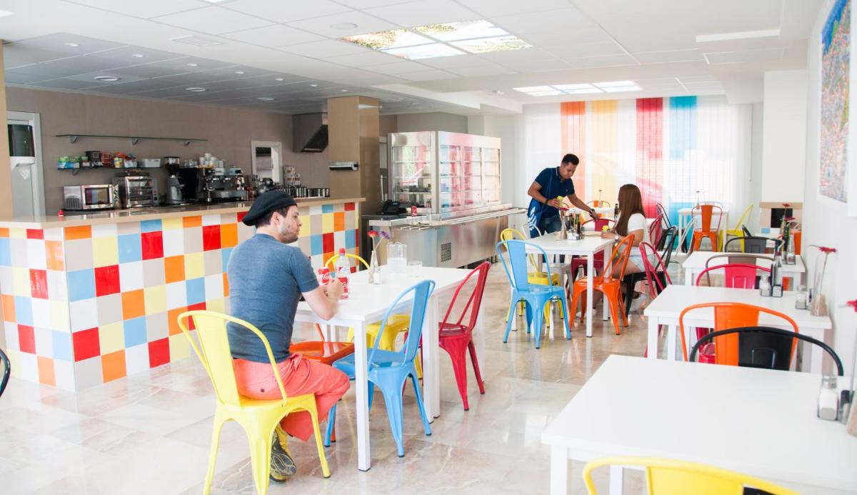 Funway Academic Resort - Housity