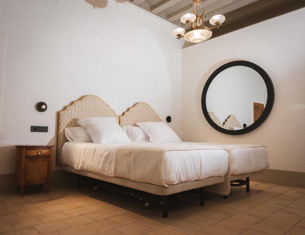 Hotel Boutique Casona de los Rebolledo - Housity