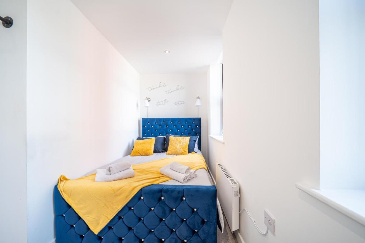 Cozy Retreat near Hollingworth Lake | Milnrow, Rochdale - Housity