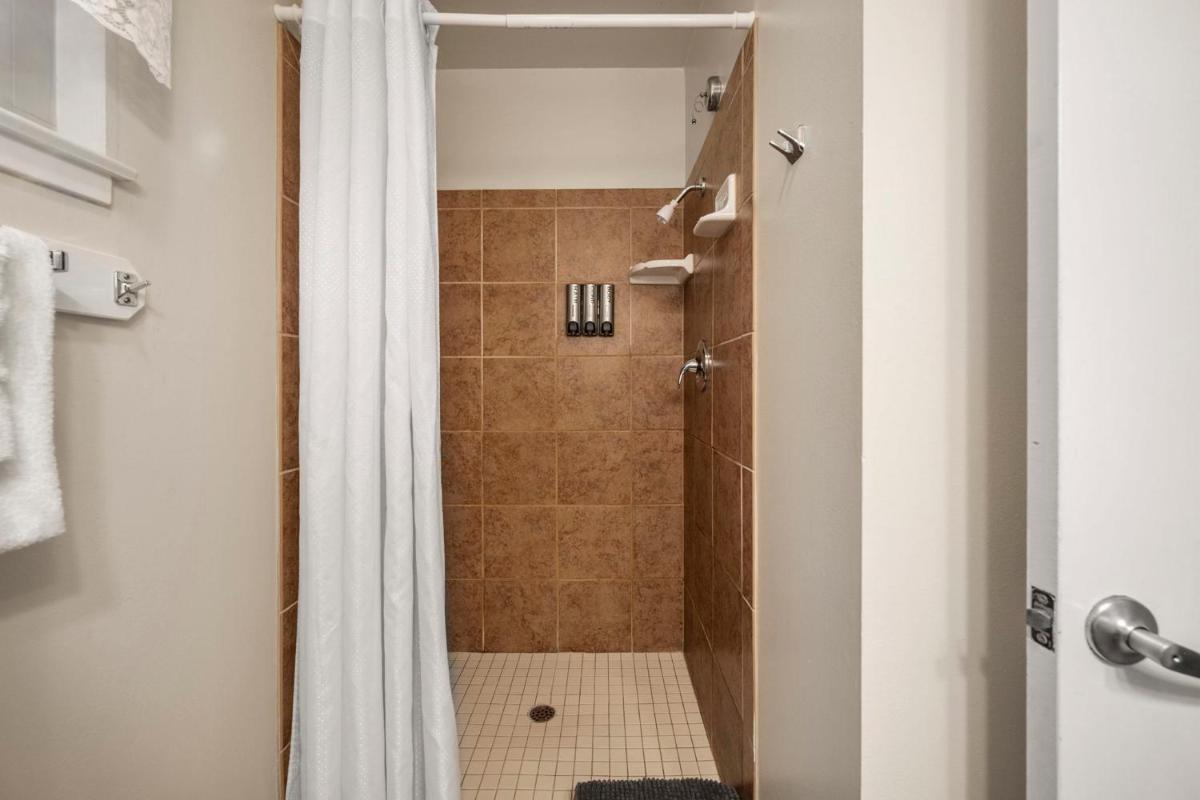 Arnold Meadowmont Lodge - Housity