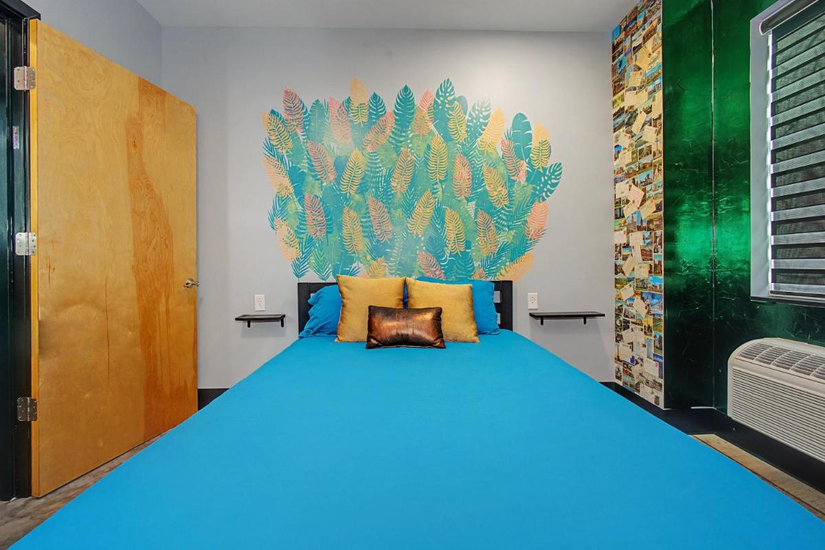 Yacht One Family Suite Near Hidden Valley Ski - Housity