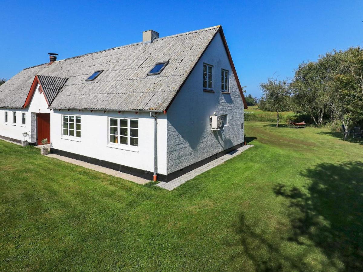 6 person holiday home in Hj rring - Housity