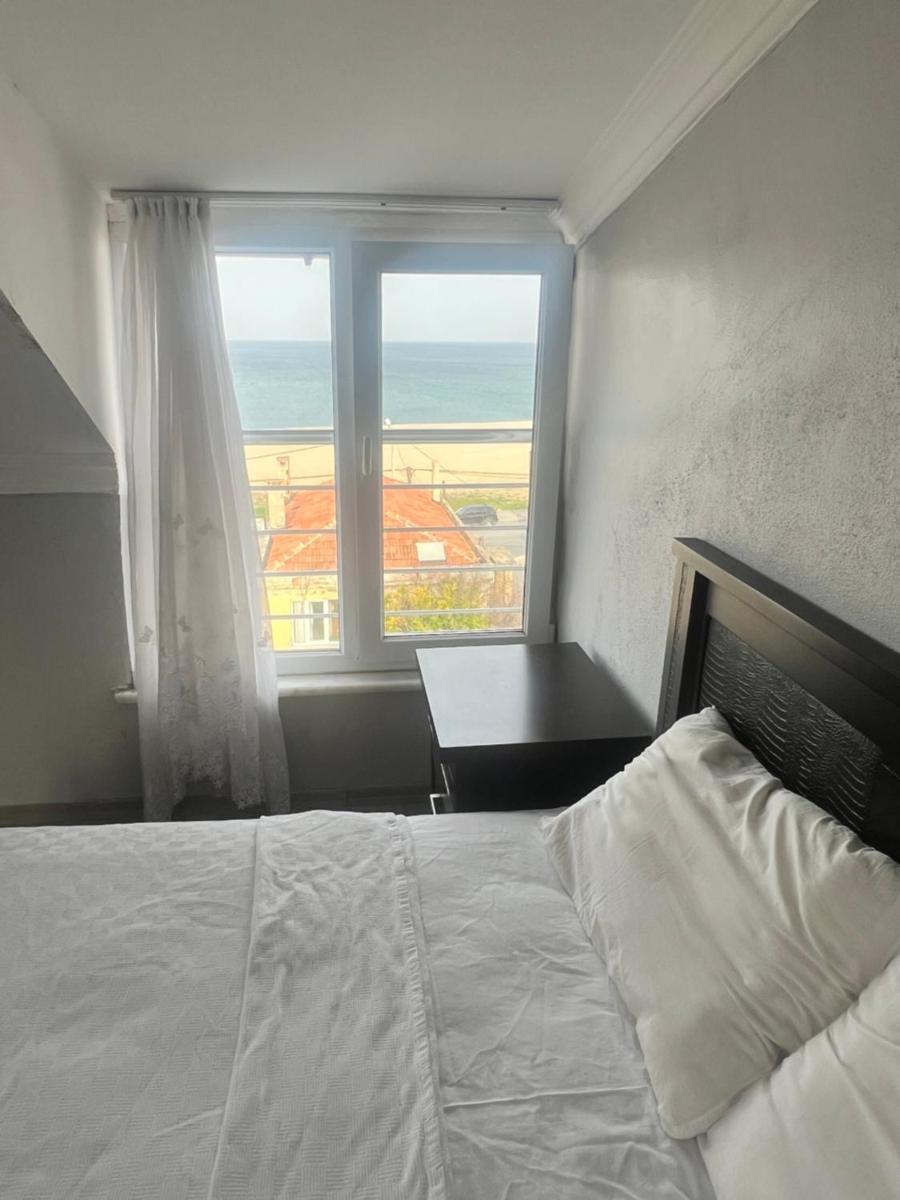 Airport Confort Guest House - Housity