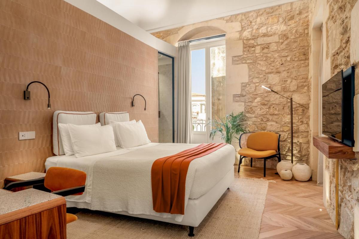 COOL DREAMS Luxury Rooms - Housity