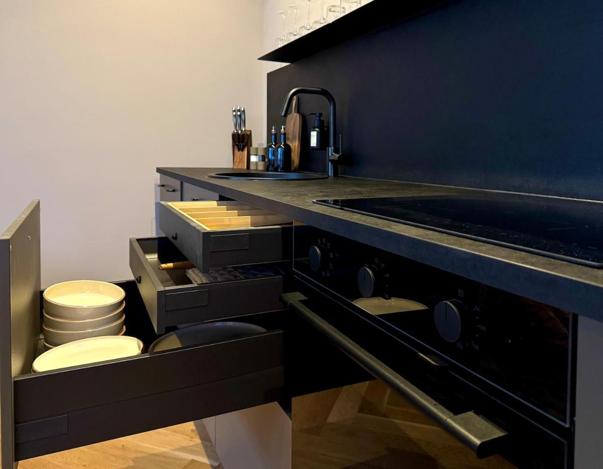 Designer-Apartment - Top-Lage - Fuggerei - Housity
