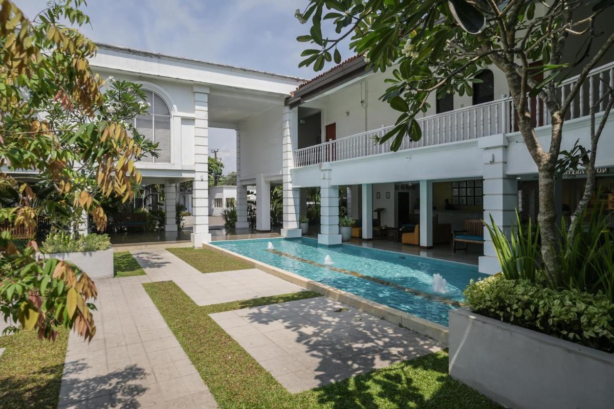 Hibiscus Beach Hotel & Villas - Housity