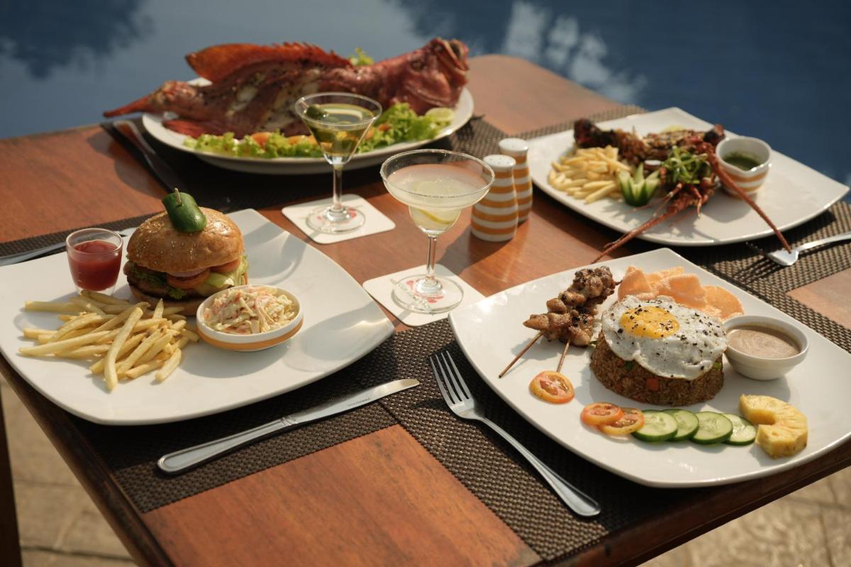Hibiscus Beach Hotel & Villas - Housity