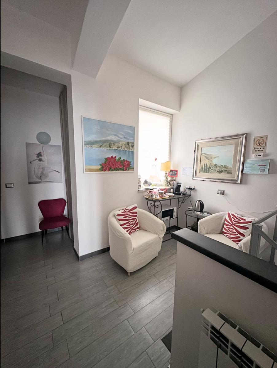 Blue Sky House - Housity