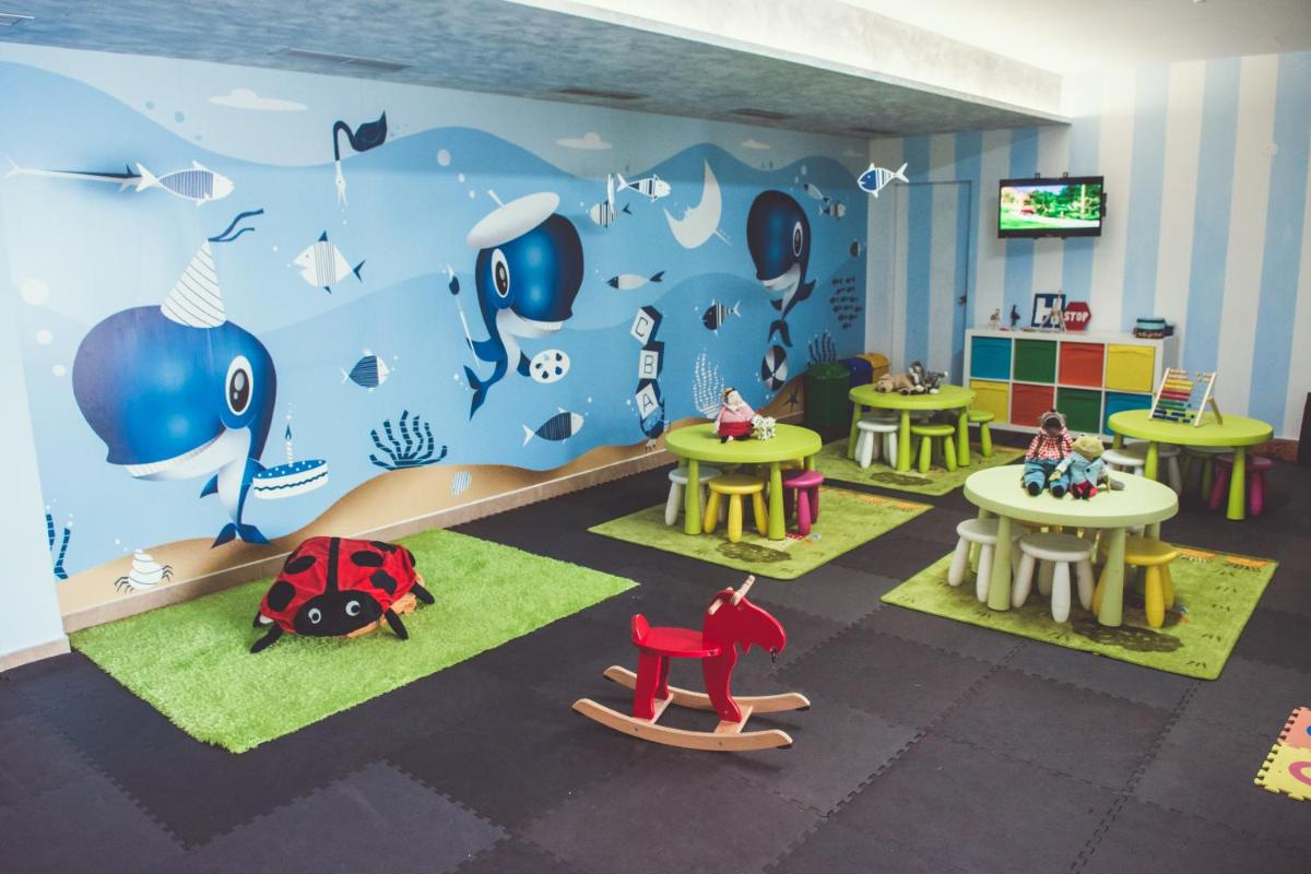 O clube infantil de Hotel Cristal Vieira Praia & SPA