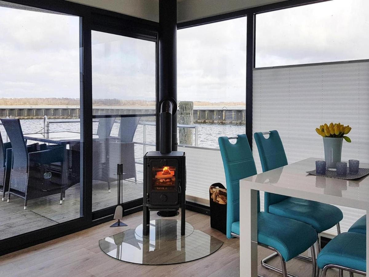 Hausboot Floating House Leni in Ribnitz-Damgarten - Housity