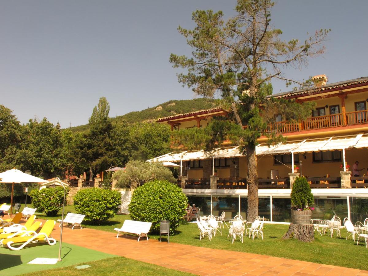 Jardín al aire libre en Hotel Rural Spa & Wellness Hacienda Los Robles