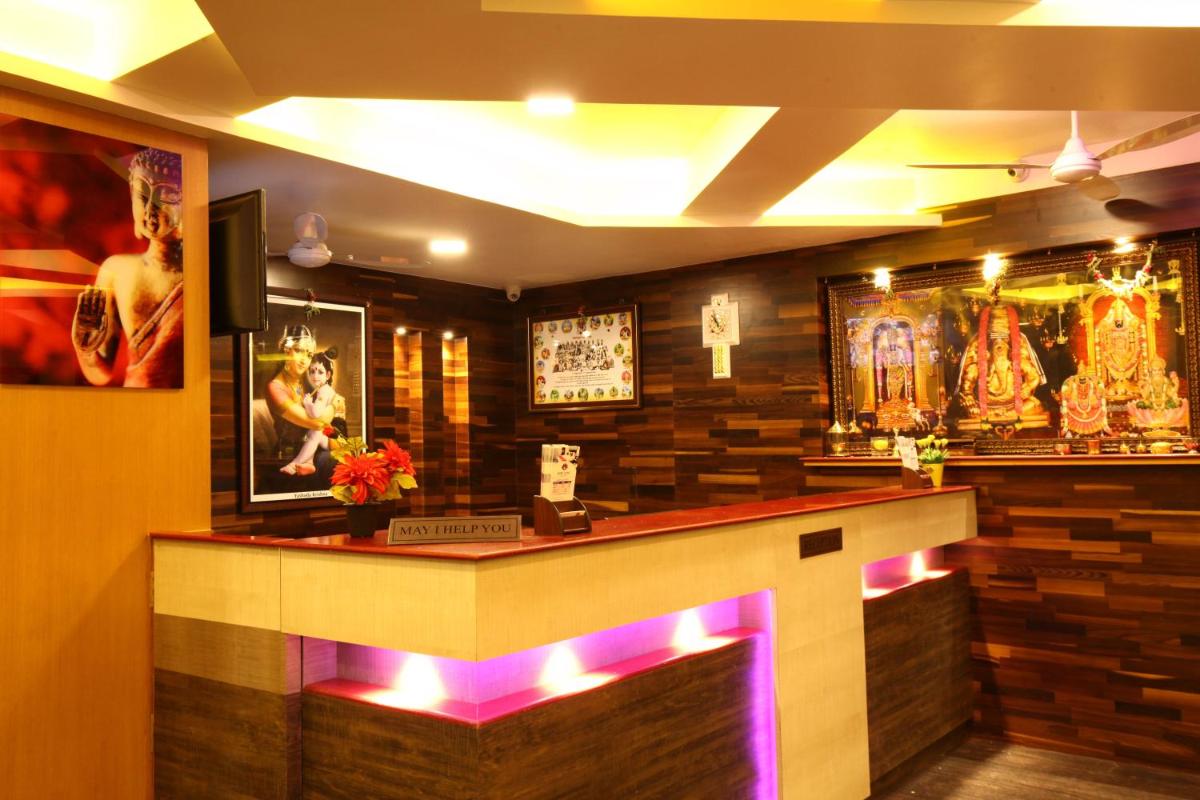 Hotel Lotus - Housity