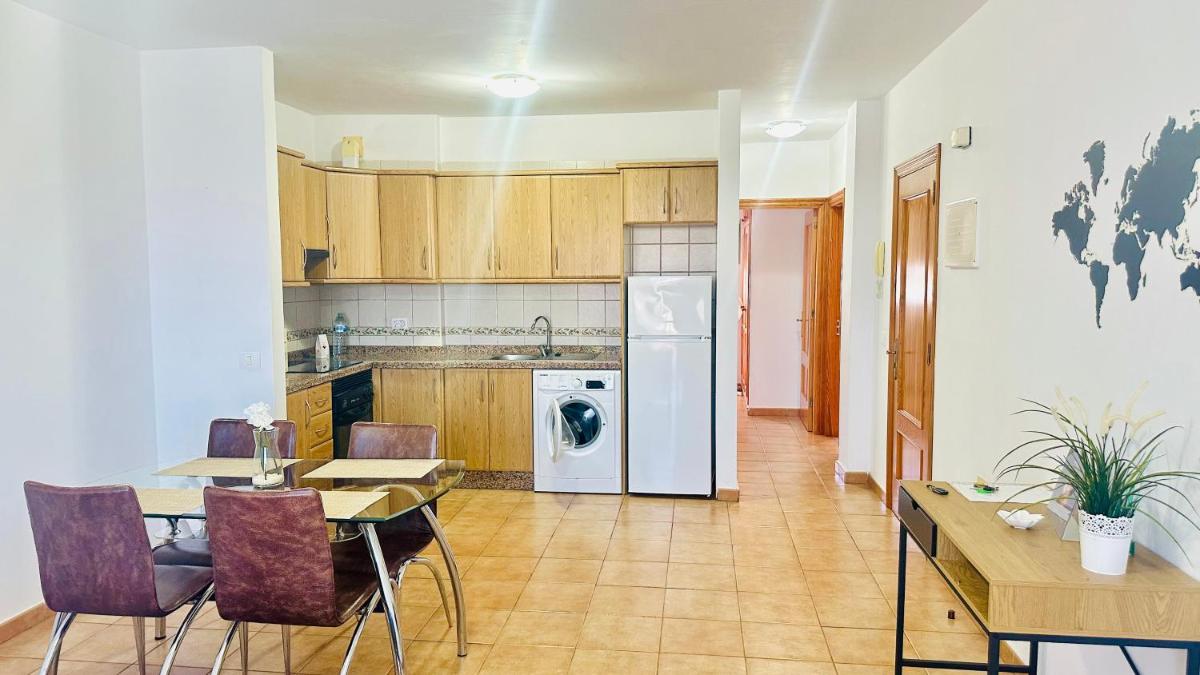 Apartamentos Ajabo Adeje - Housity