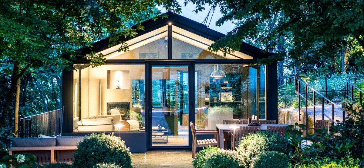 Glass House & SPA - DCA ESG Sustainability Certified - - Housity