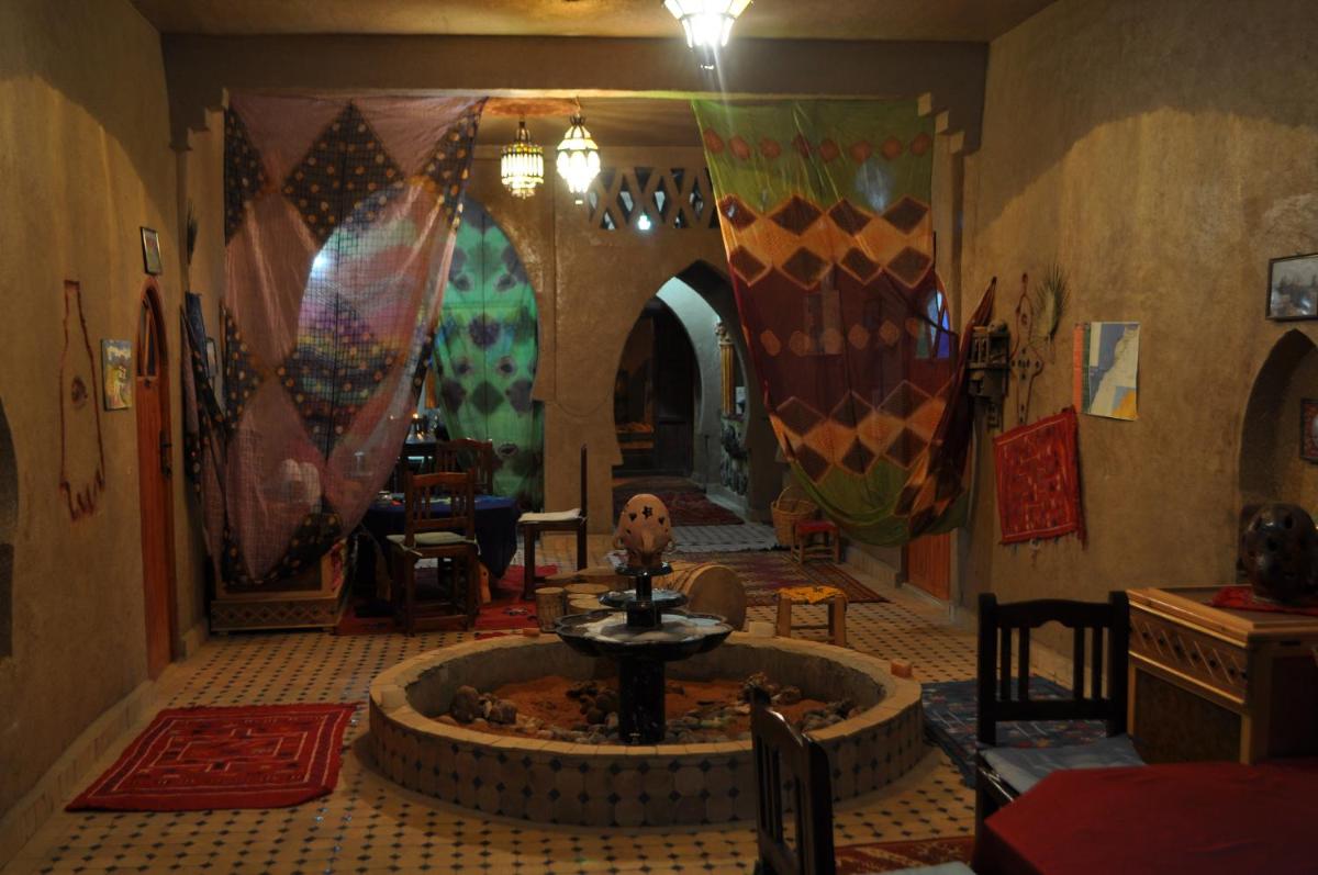 Riad Aicha & Camel Trekking - Housity