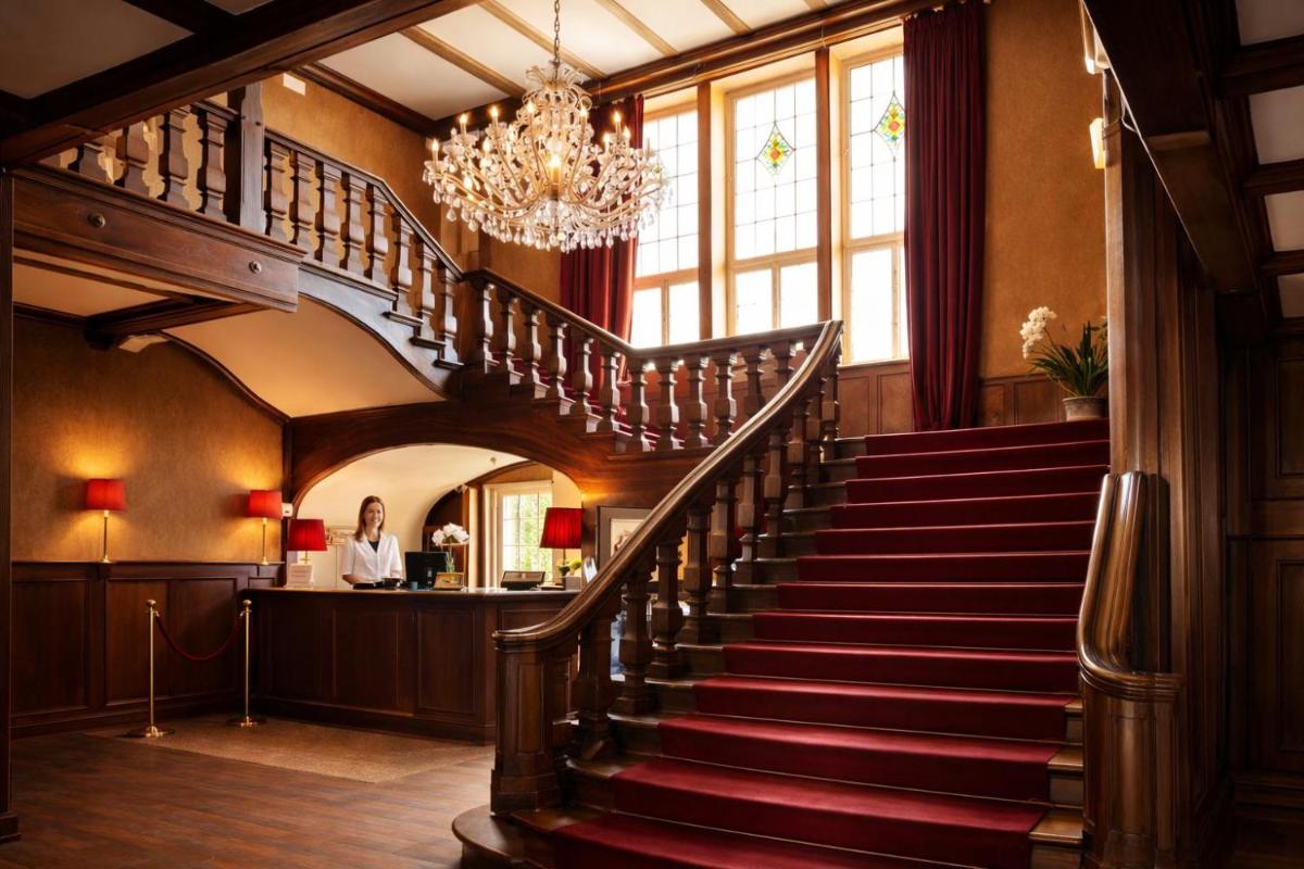 Schloss Krugsdorf Golf & Hotel - Housity
