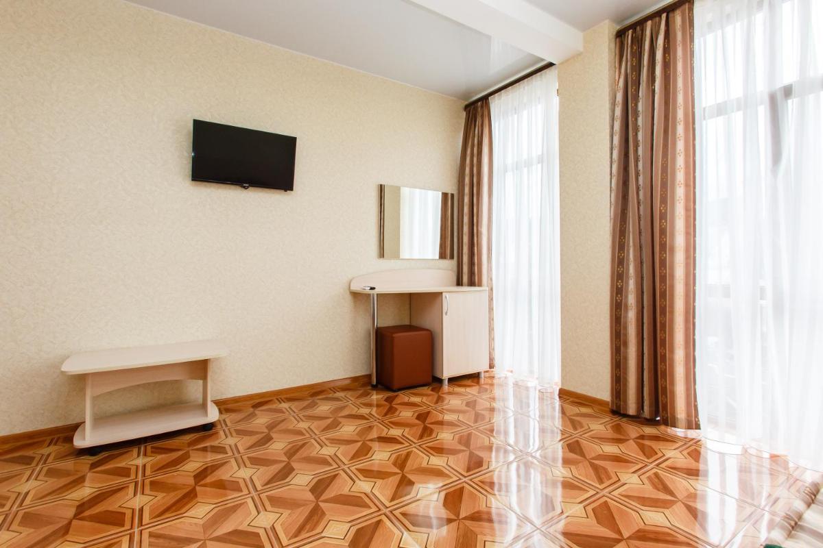 Versal 2 Guest House - Housity