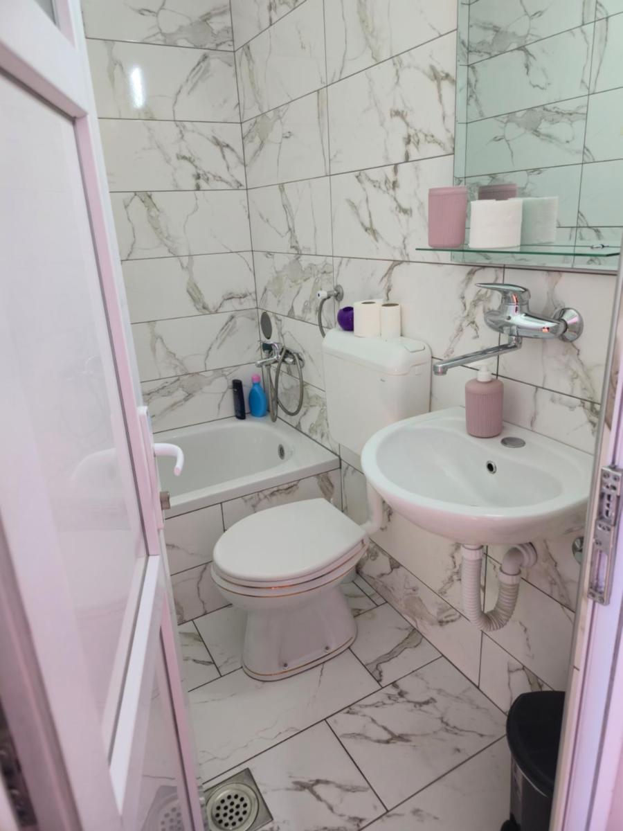 Motel BI - Housity