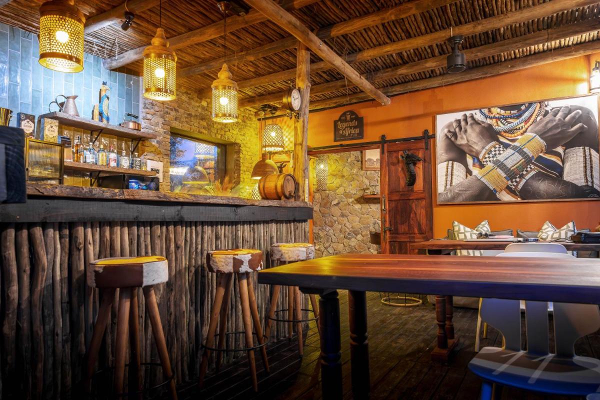 Grace of Africa, Couples 5 STAR Nature Lodge - Housity