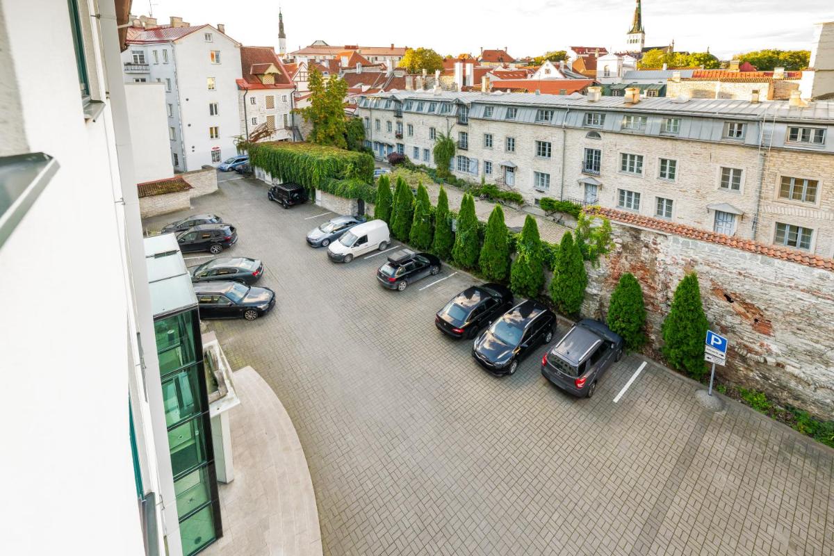 Rixwell Viru Square Hotel - Hizvo