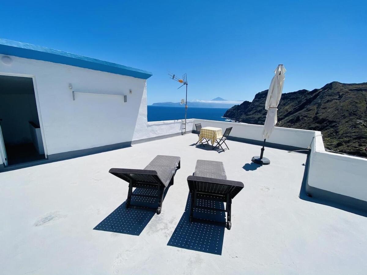 Lightbooking Hermigua vista al mar y al Teide - Housity