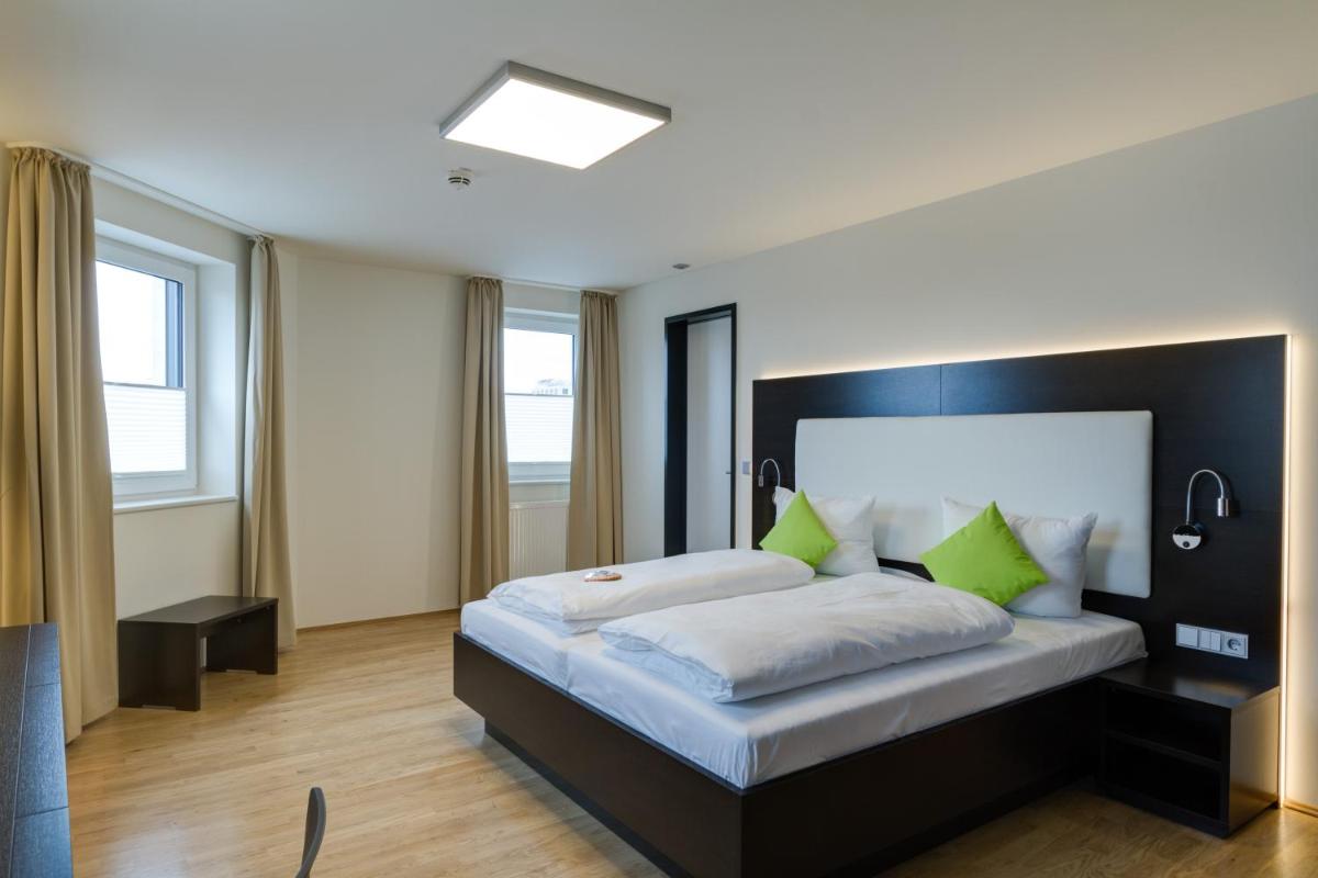 sevenDays Hotel BoardingHouse Mannheim - Housity
