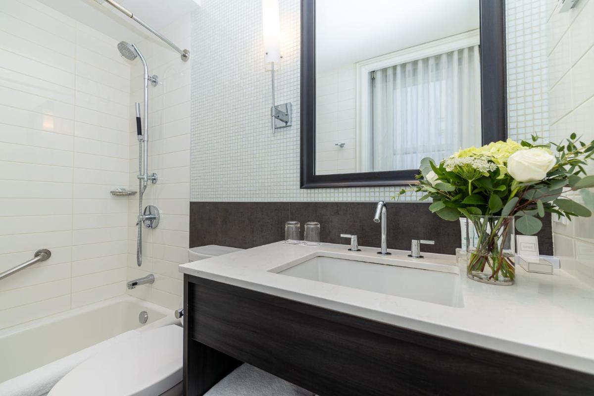 Hotel Manoir Victoria - Housity