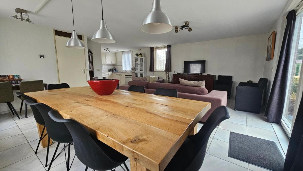 Vakantiehuis Achterhuis Ons Hoekje - Housity