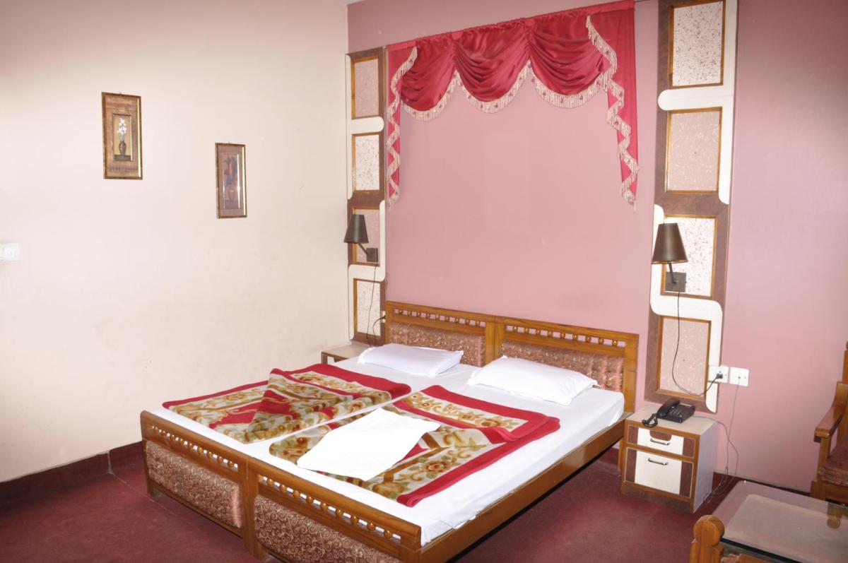 Suitetrails - Hotel Pratiksha