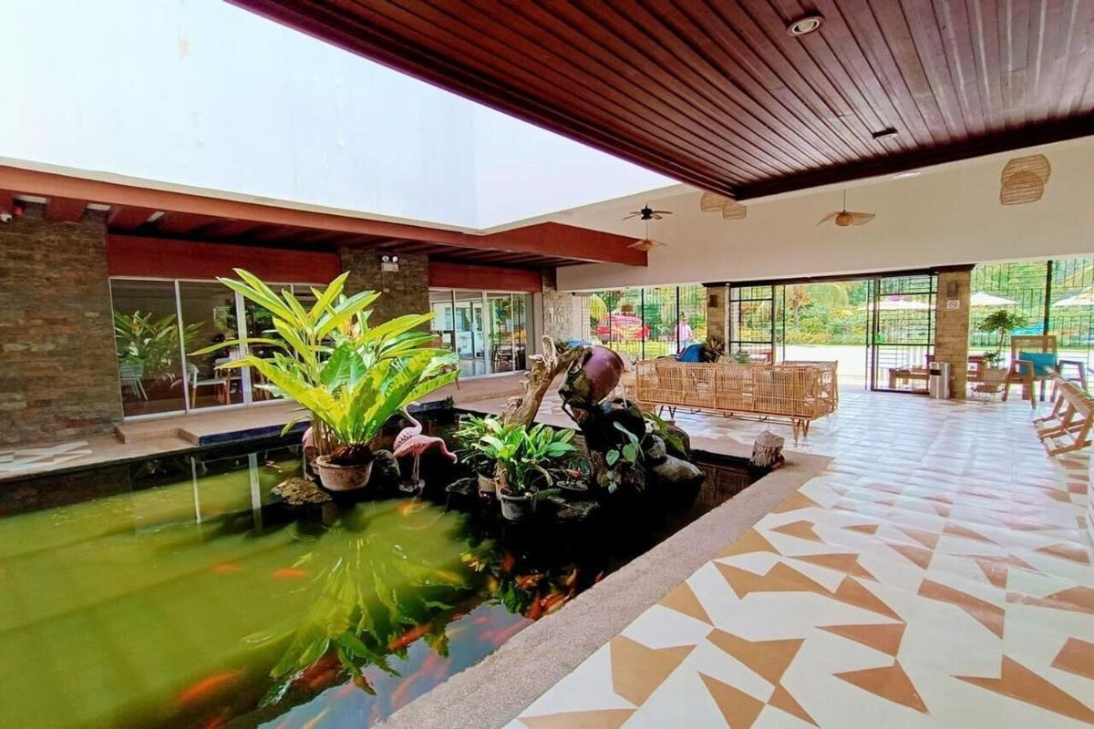HOTEL Pinc - Housity
