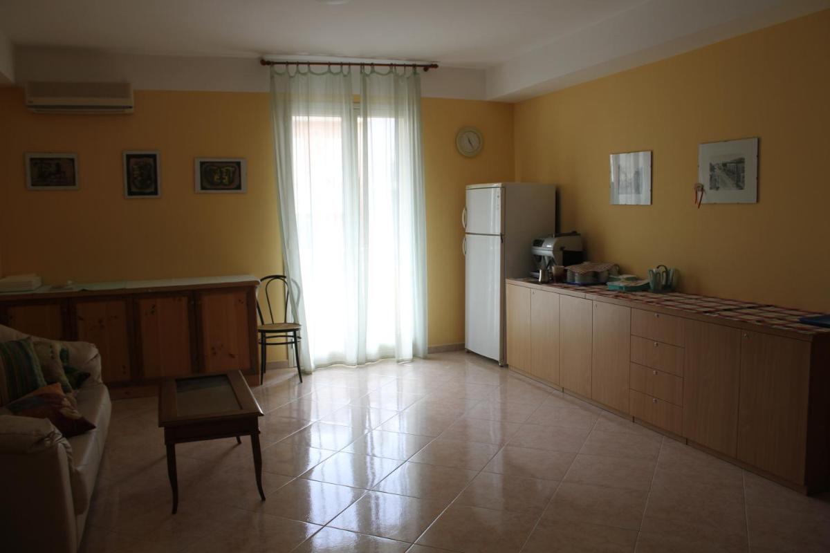Garden House - Housity