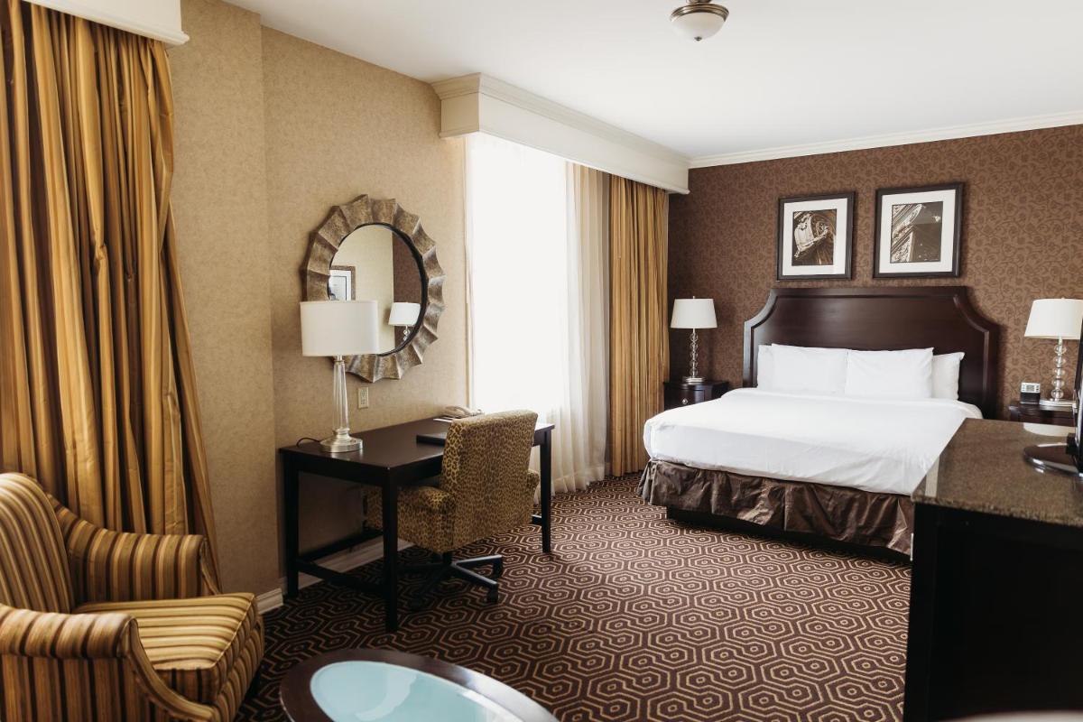 Hotel Julien Dubuque - Housity