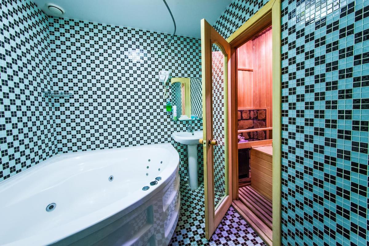 Mini-hotel Kerch - Housity