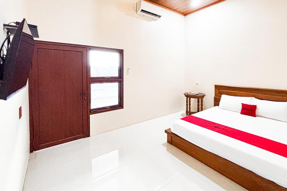 RedDoorz Syariah near Exit Tol Klaten - Housity