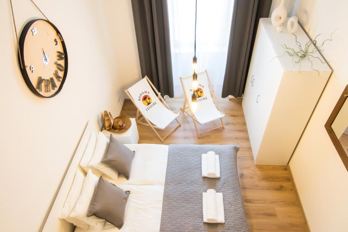 Cracow Best Location Apartment by Cozyplace - Housity