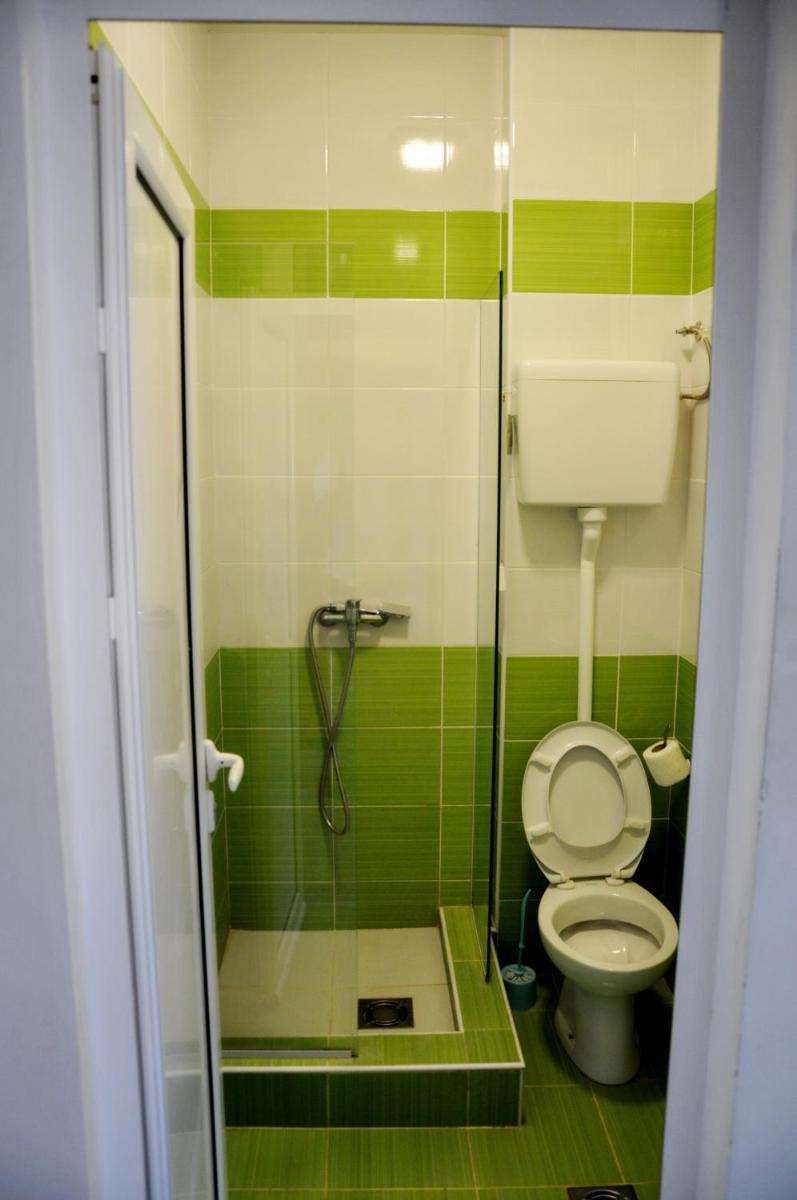 Rooms Karadjordje - Housity