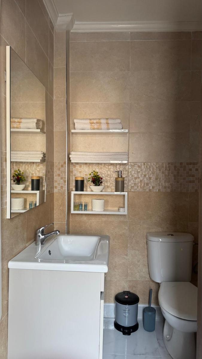 AMWAJ HOTEL - Hizvo